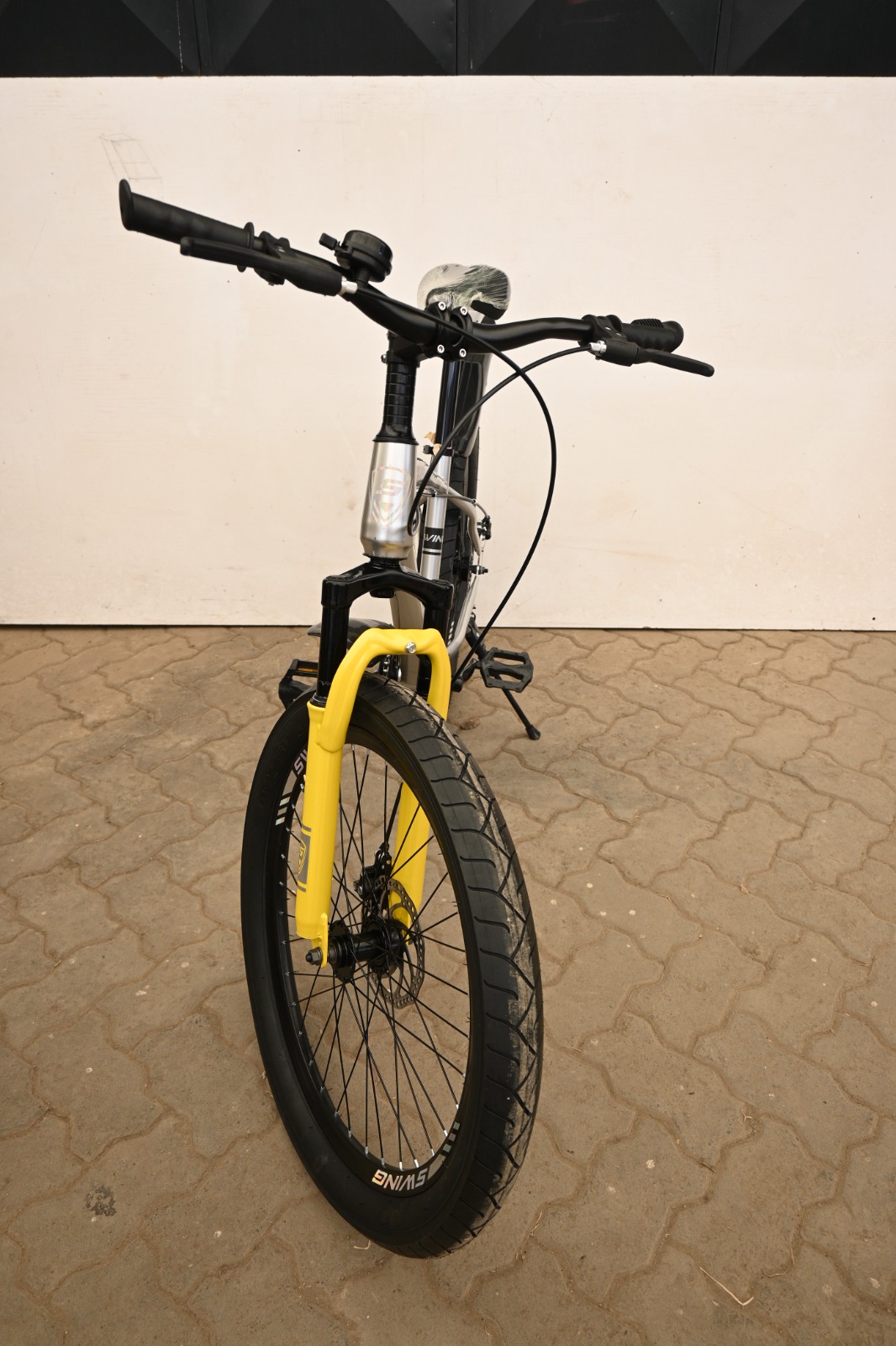 Swing Fat Tyre Size 24 (10yrs-16yrs) - Image 2