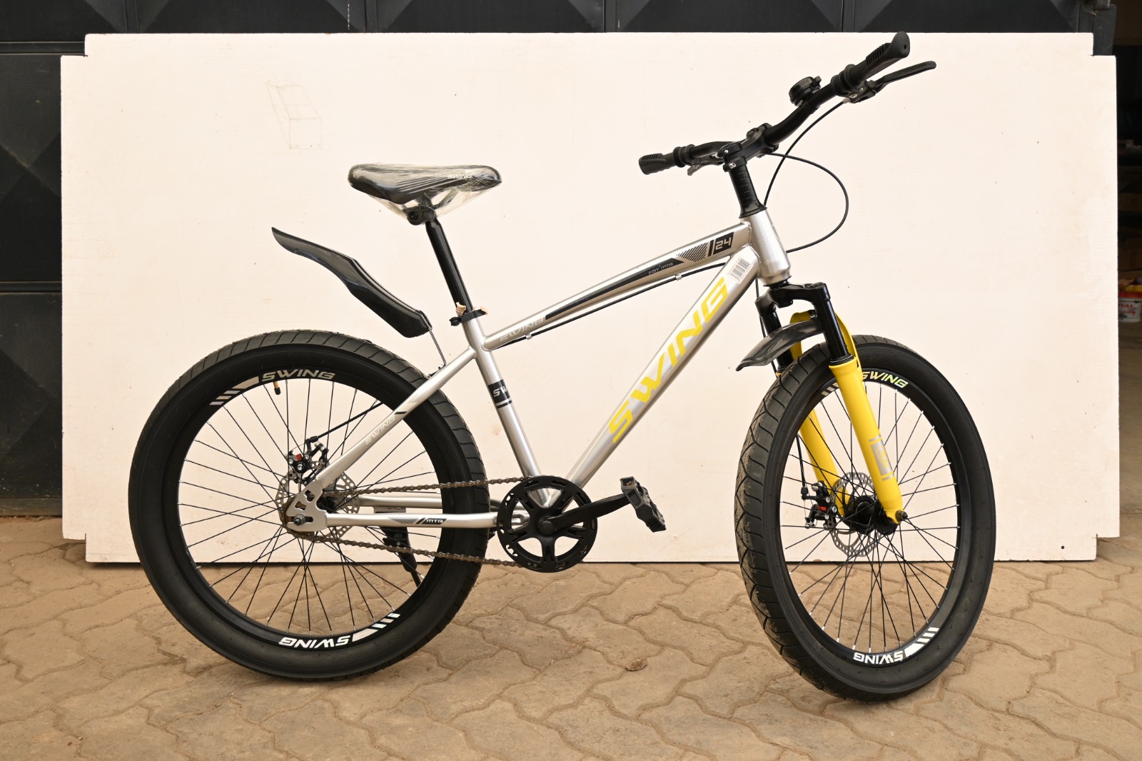 Swing Fat Tyre Size 24 (10yrs-16yrs)