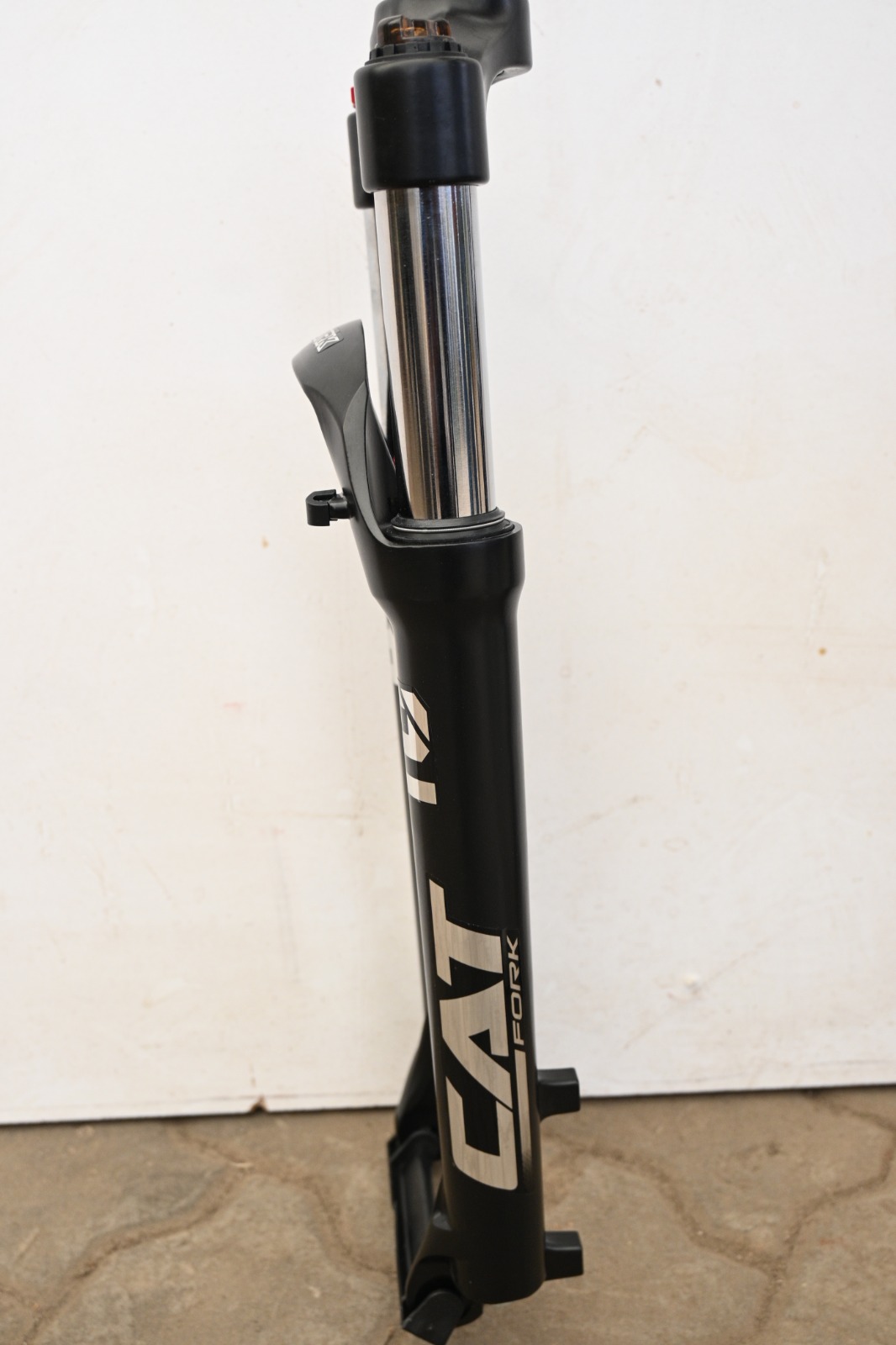 CAT Hydraulic Fork 27.7,29 - Image 4
